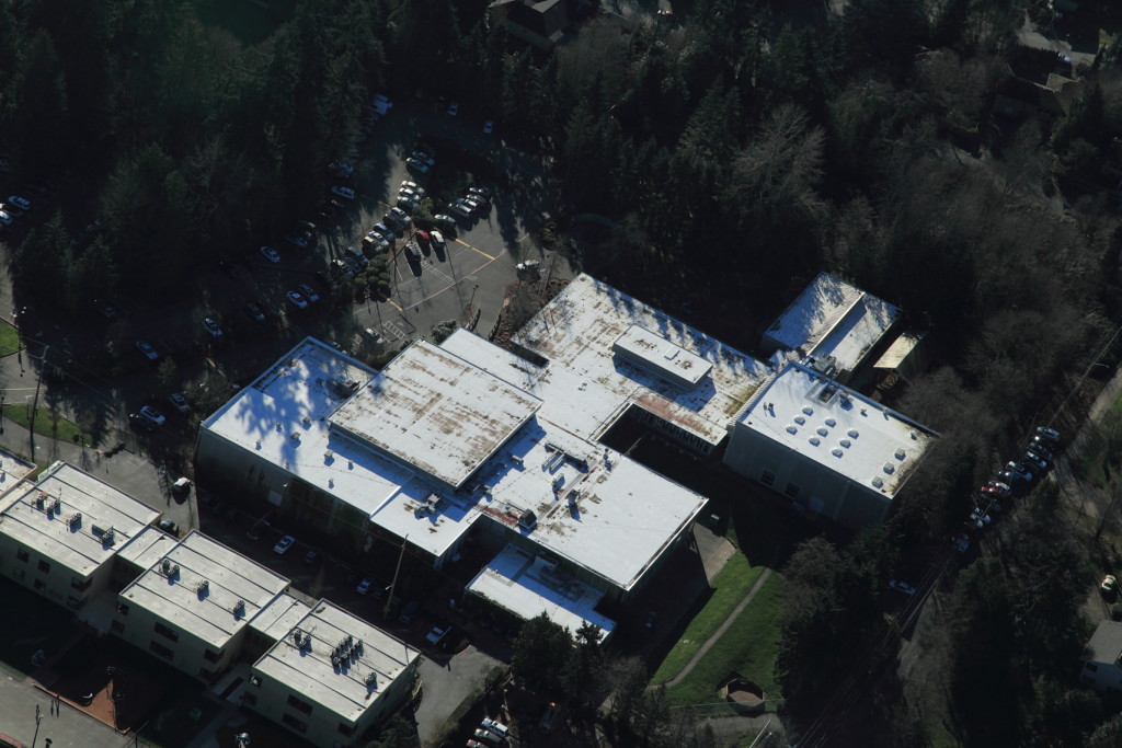 Aerial view of a Sarnafil 60 mil Single Ply Roof on the Jewish center of Mercer Island, WA.